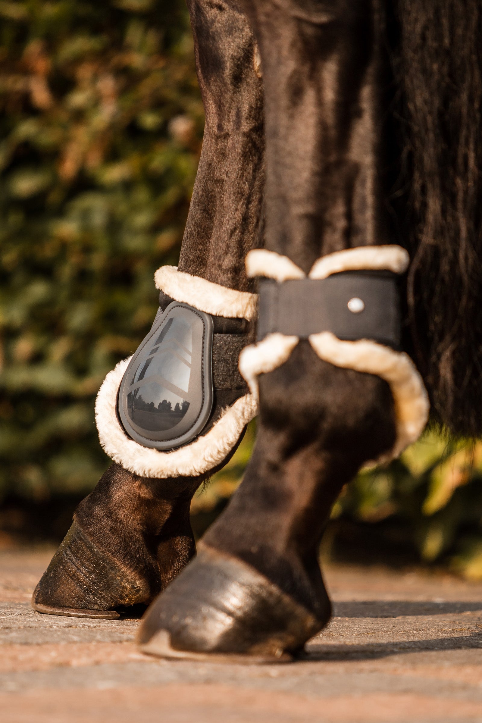 Horze Caliber Fetlock Boots with Faux Fur Lining Leg Protection & Hoof Protection for Horses