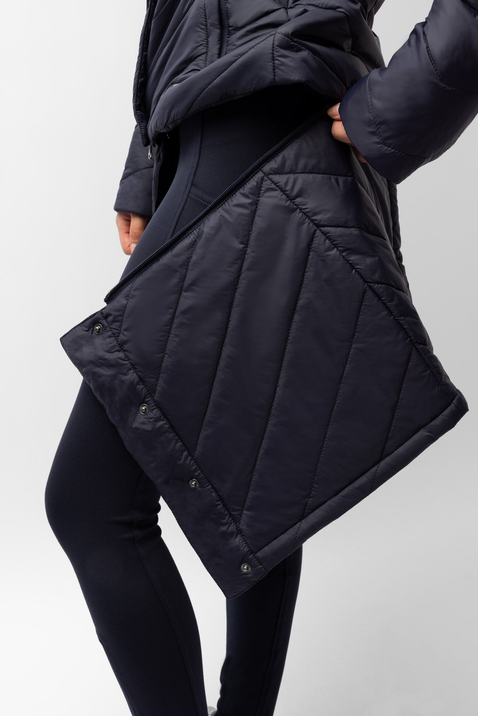 Horze Aurora Padded Parka Riding Riding Jacket with Removable Skirt Women’s Riding Clothing