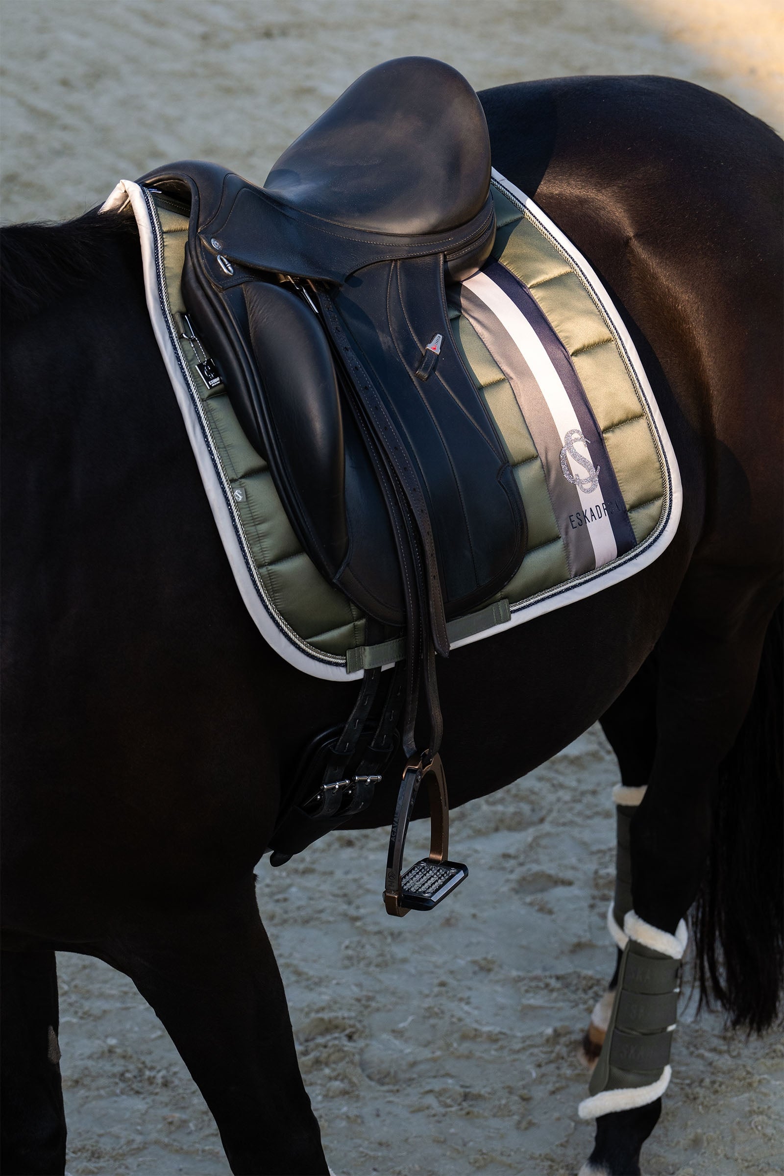 Eskadron Classic Sports SS25 Big Square Mattgloss Dressage Saddle Pad Saddle Pads