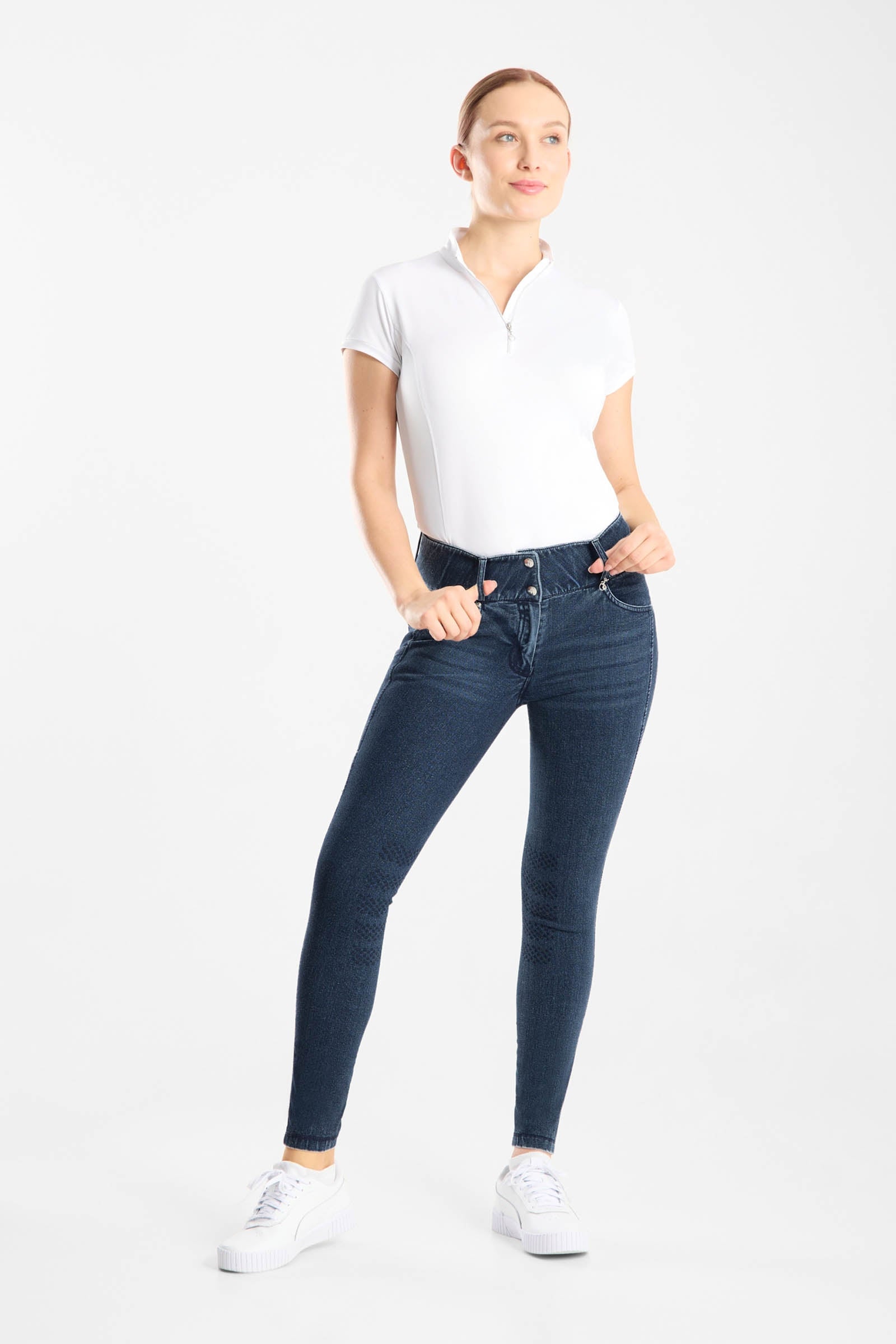Model shot 3