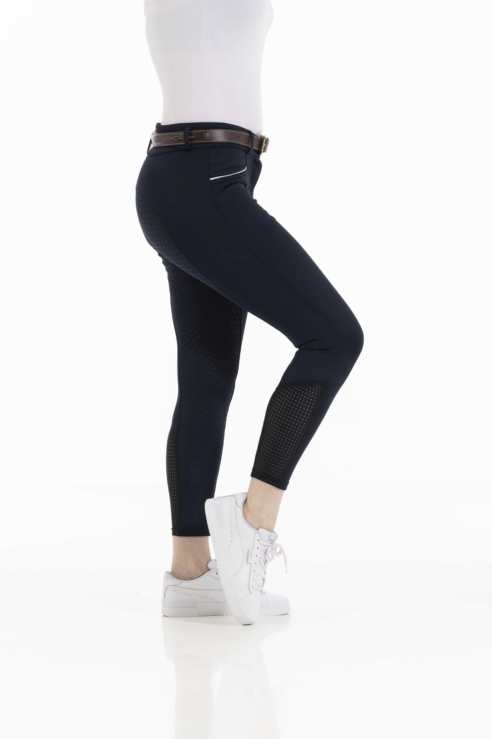 Model shot 4