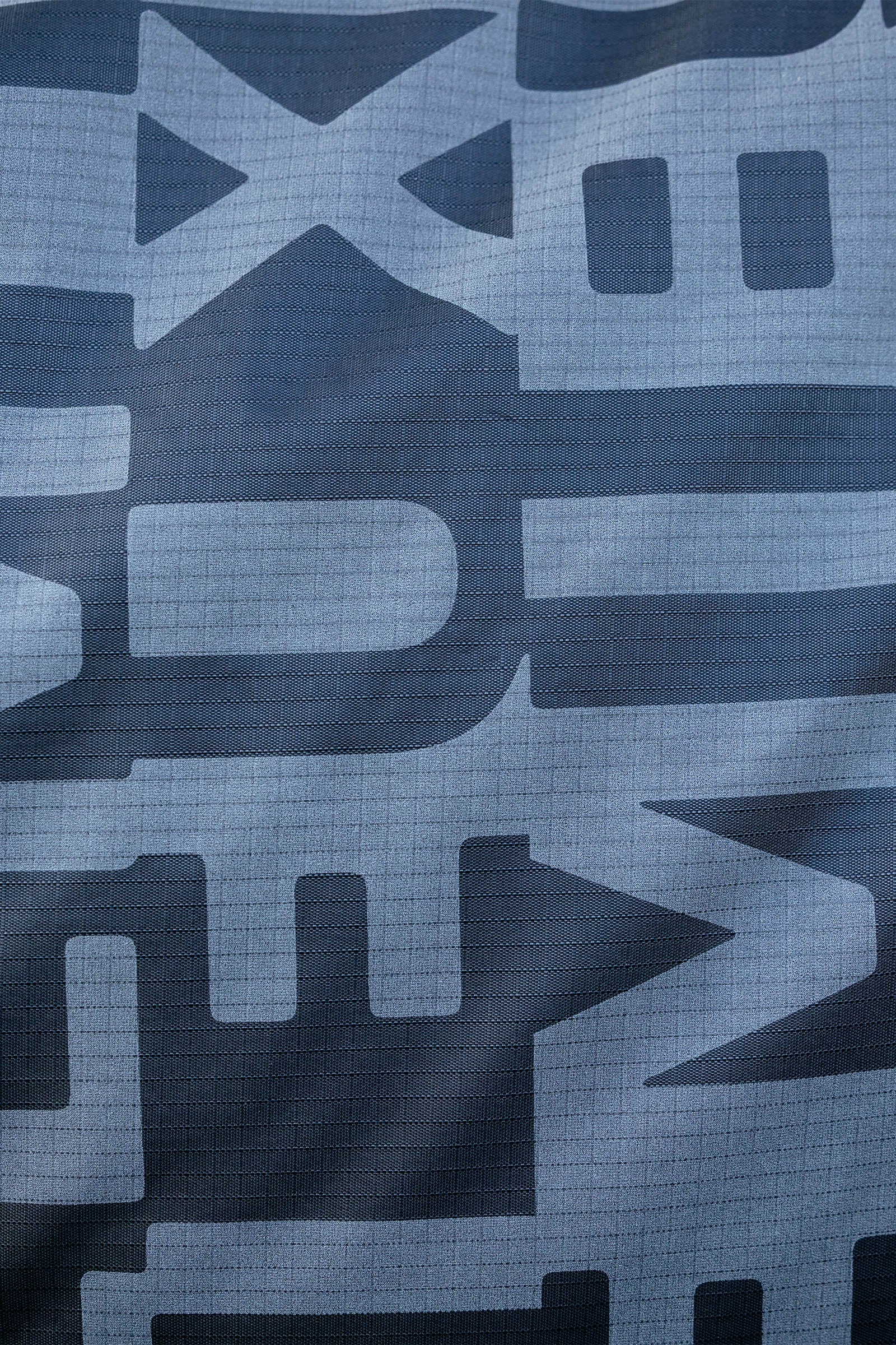 LeMieux Arika Reflective Turnout Rug With Detachable Neck, 100 g Horse Rugs