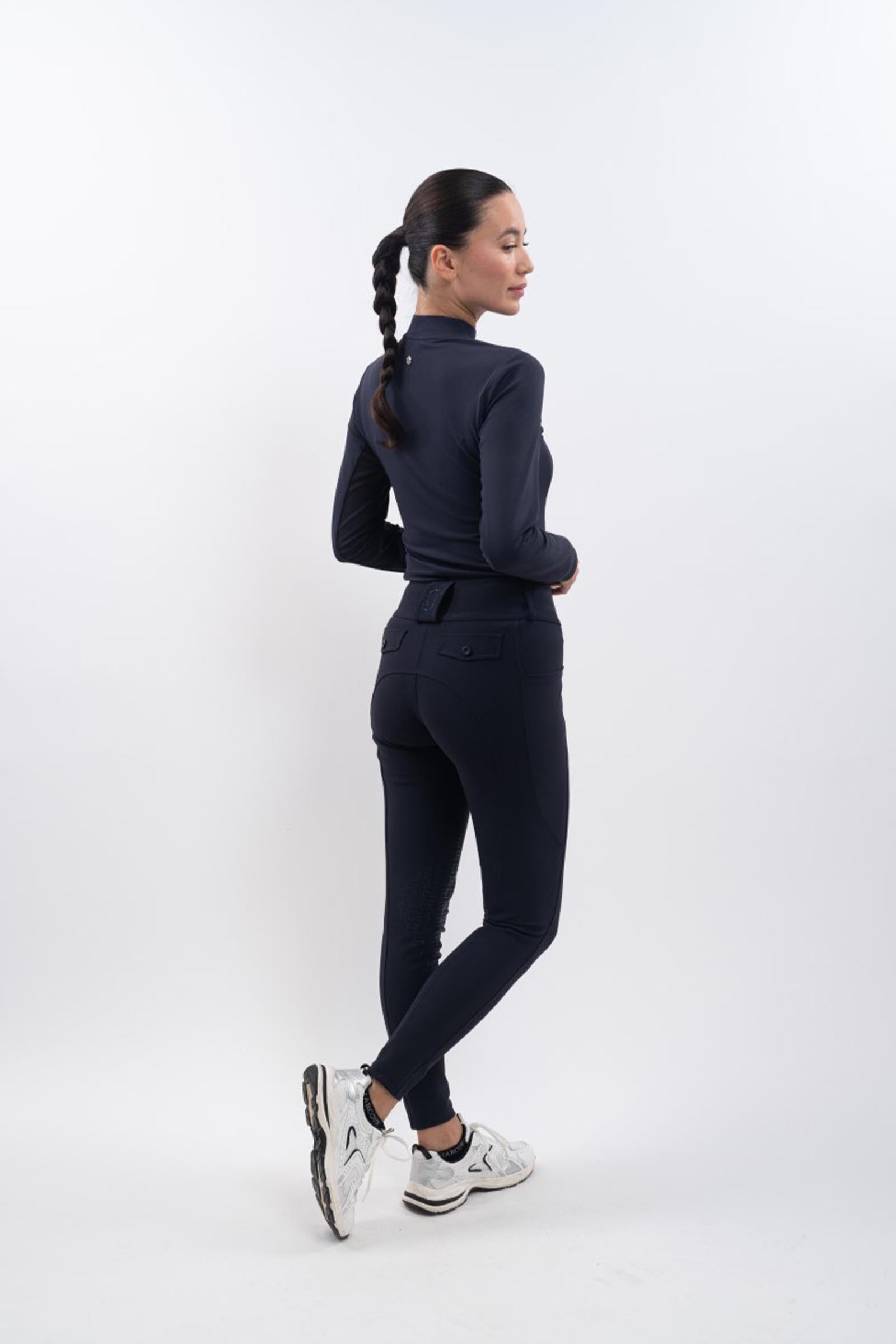 Model shot 4