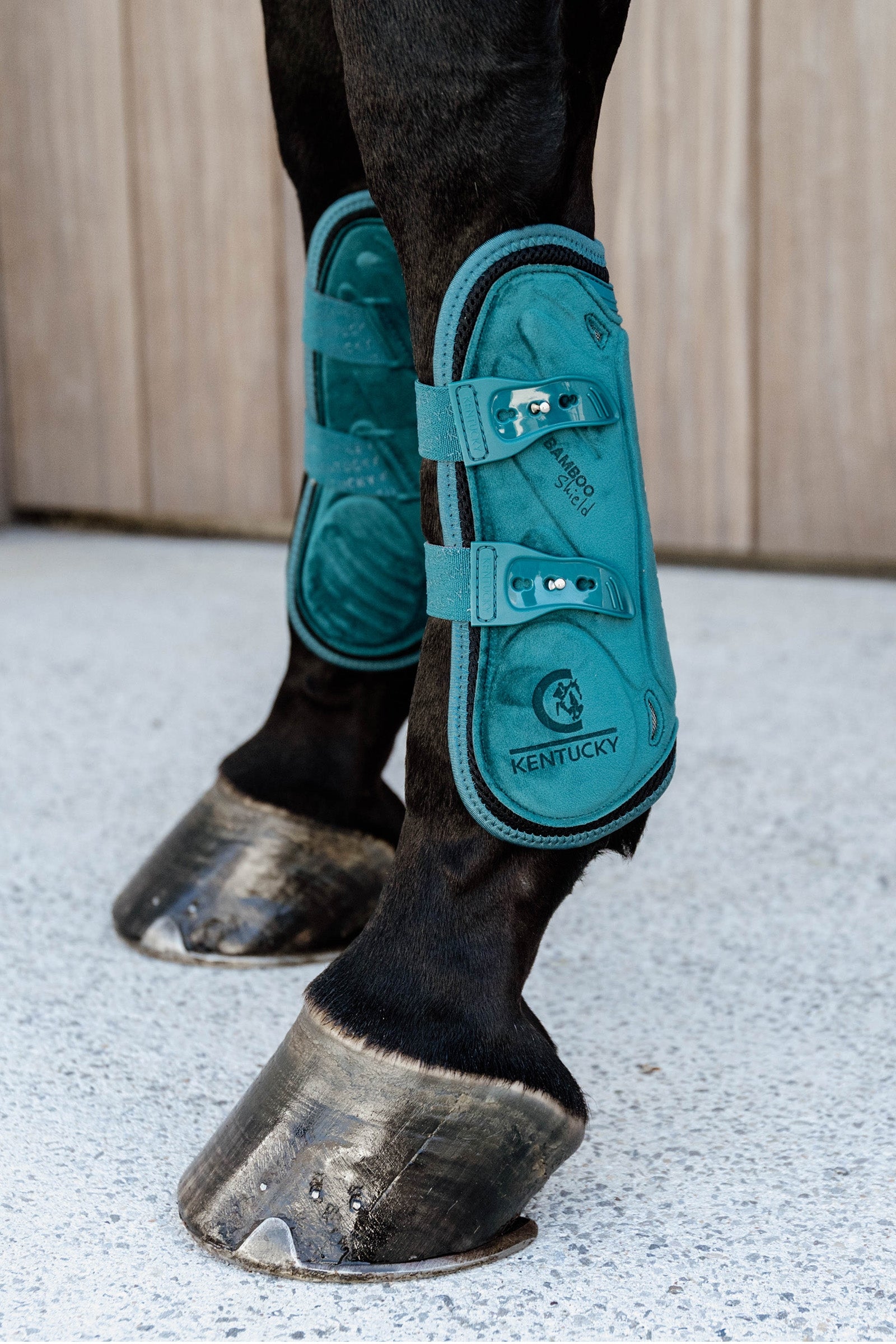 Kentucky Horsewear Bamboo Elastic Velvet Tendon Boots Leg Protection & Hoof Protection for Horses