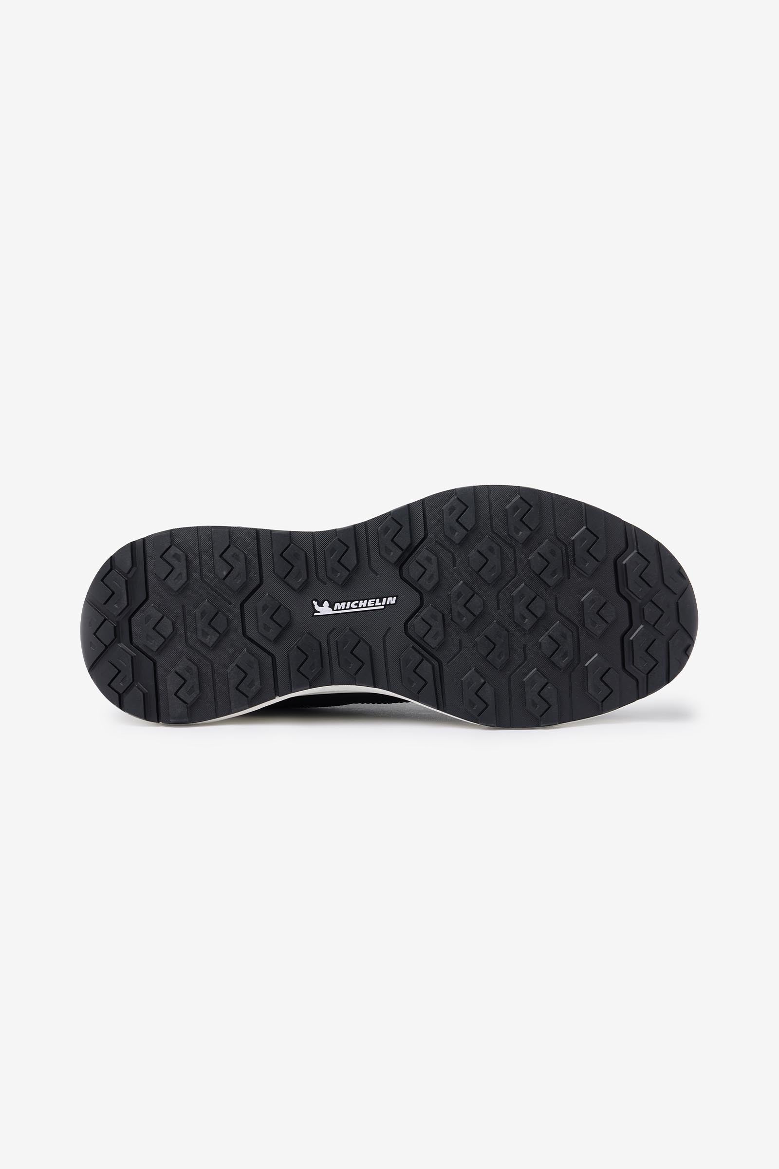 Pack shot 5