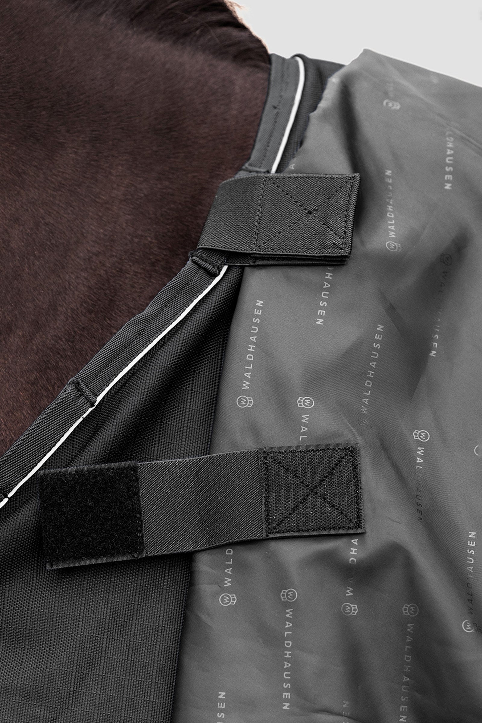 Waldhausen Outdoor Rug Scandic Multi-Layer 150g/50g Horse Rugs