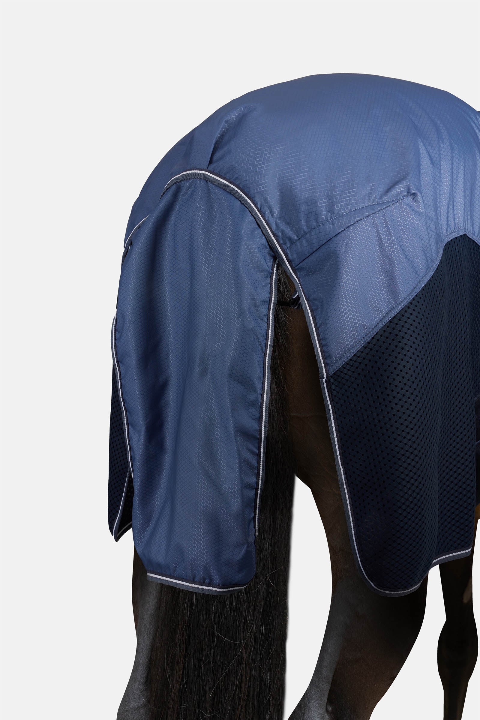 Horze Aircool 3D Rain Rug With Detachable Neck Horse Rugs