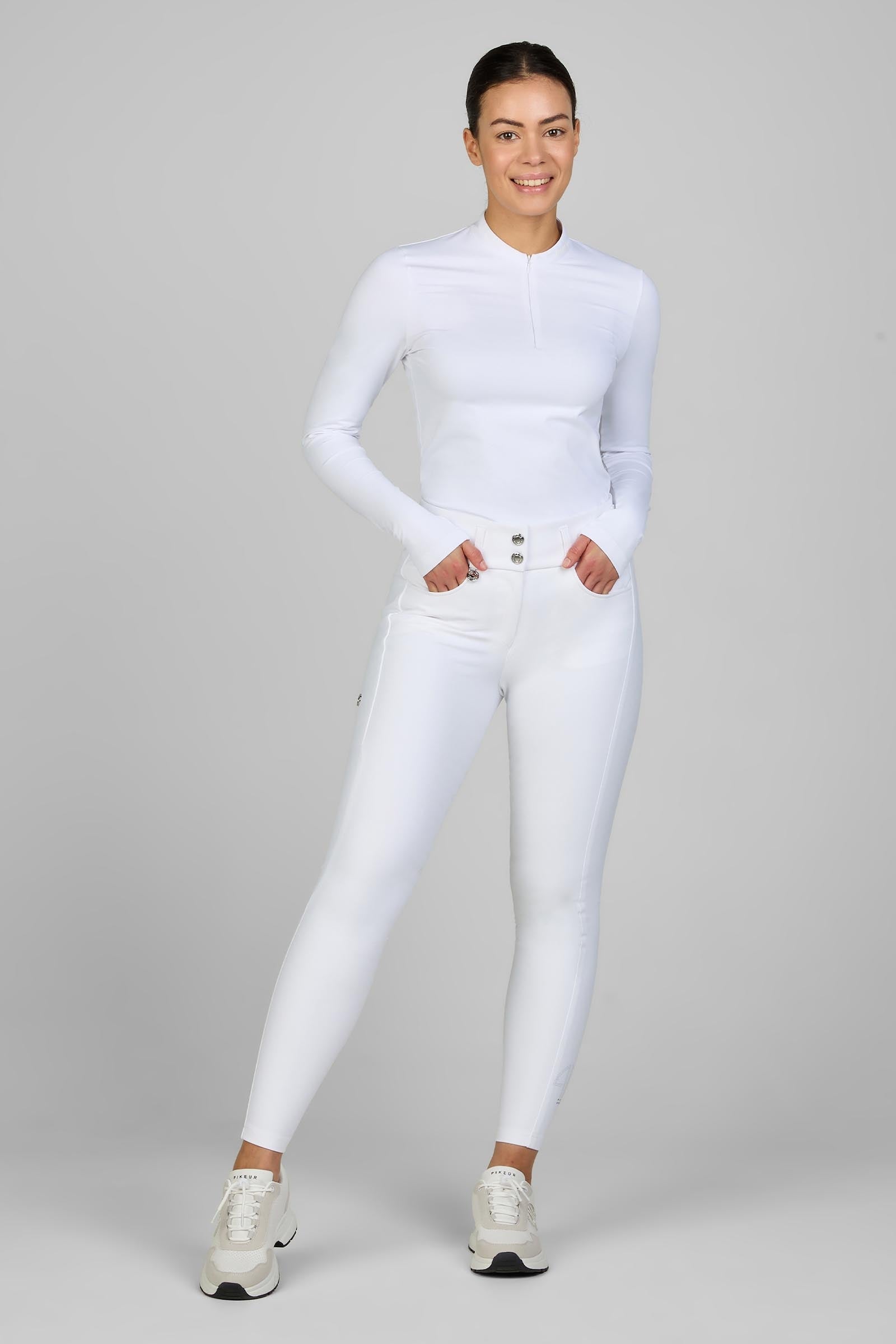 Model shot 2