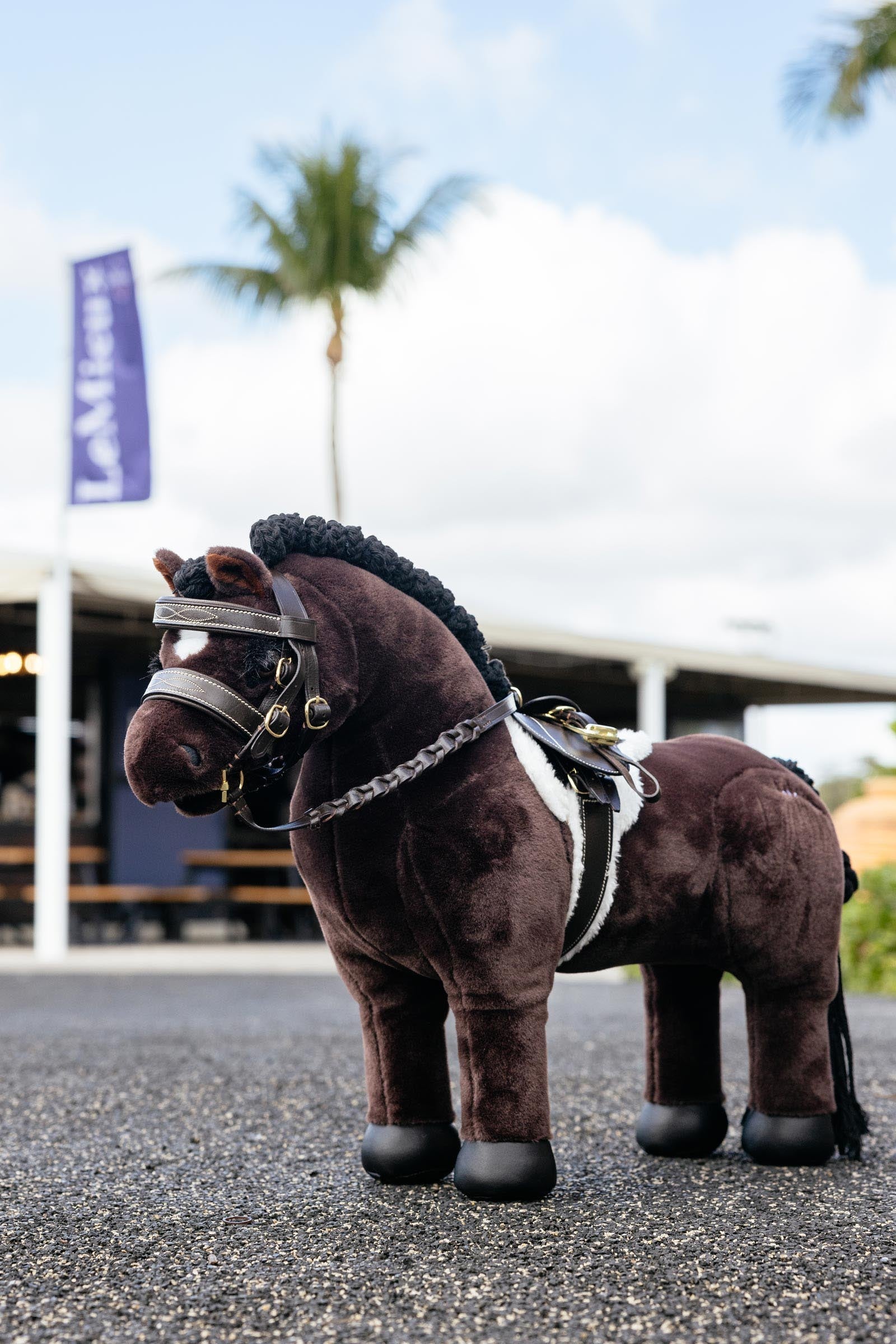 LeMieux Hunter Saddle Pad & Girth For Toy Pony Gifts & Toys