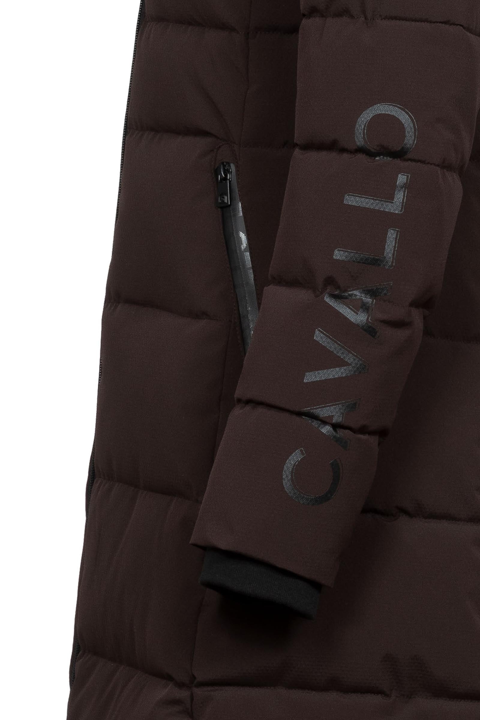 Pack shot 5