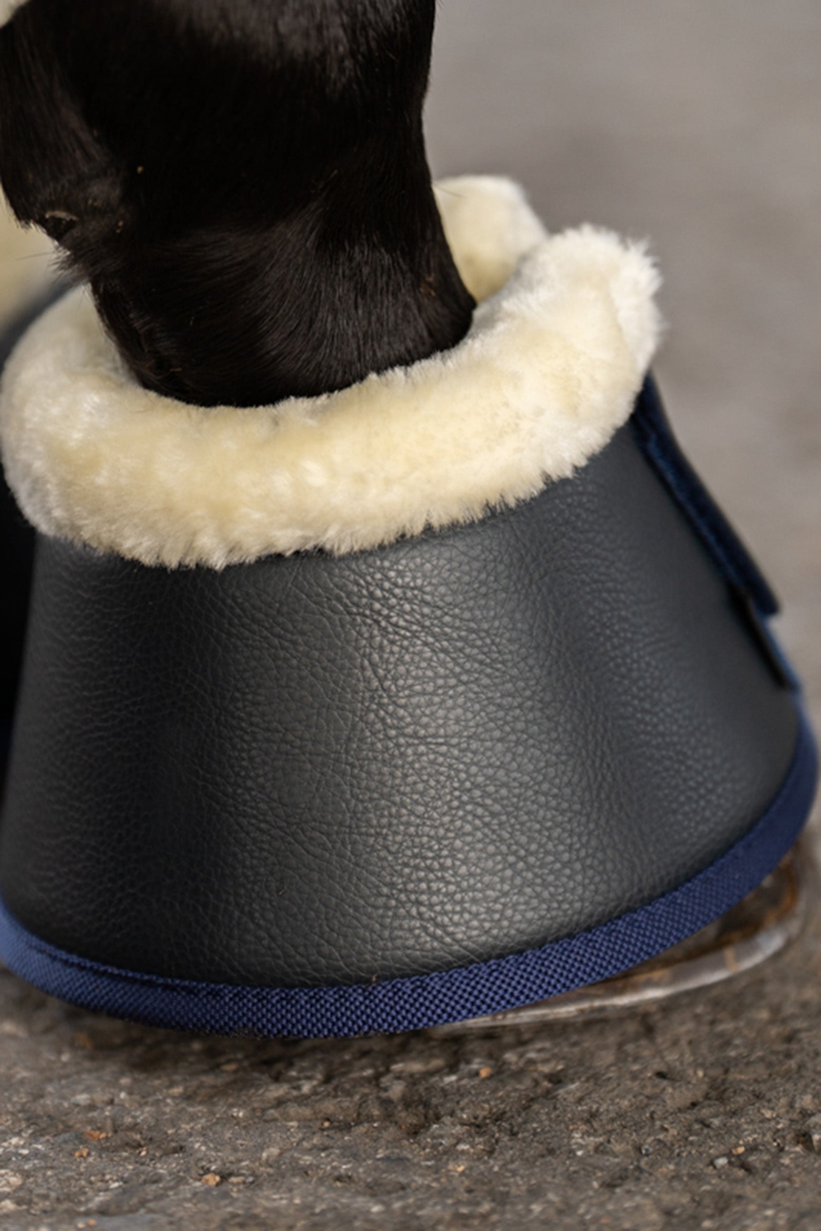 Kavalkade Over Reach Boots With Faux Fur (1 Pair) Leg Protection & Hoof Protection for Horses