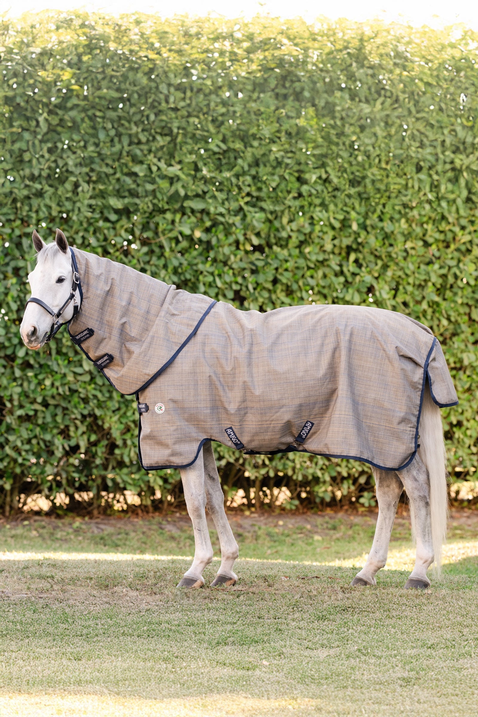Horseware Amigo Hero 900 Revive Plus regendeken met afneembare hals, 50 g Paardendekens
